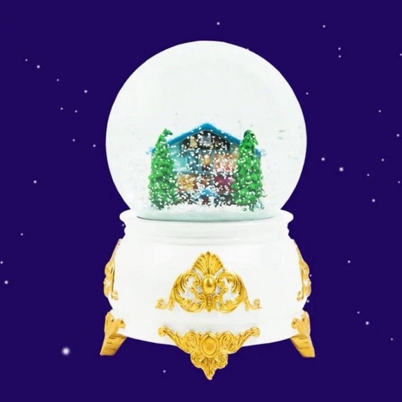 Taylor Swift LOVER Snow Globe 2023 Snowglobe Christmas IN HAND READY TO SHIP - Picture 5 of 7